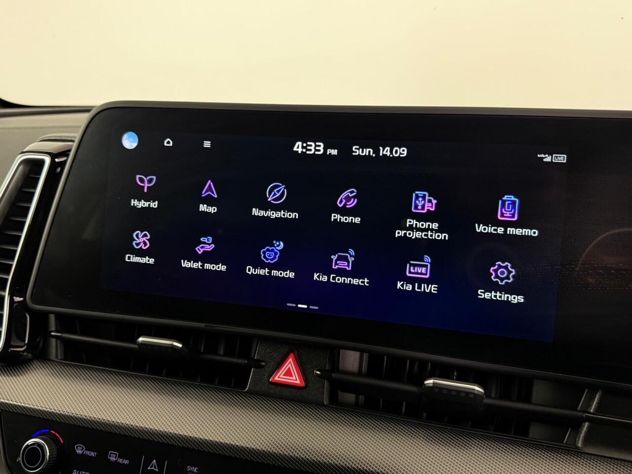 Kia Sportage thumbnail Infotainment System