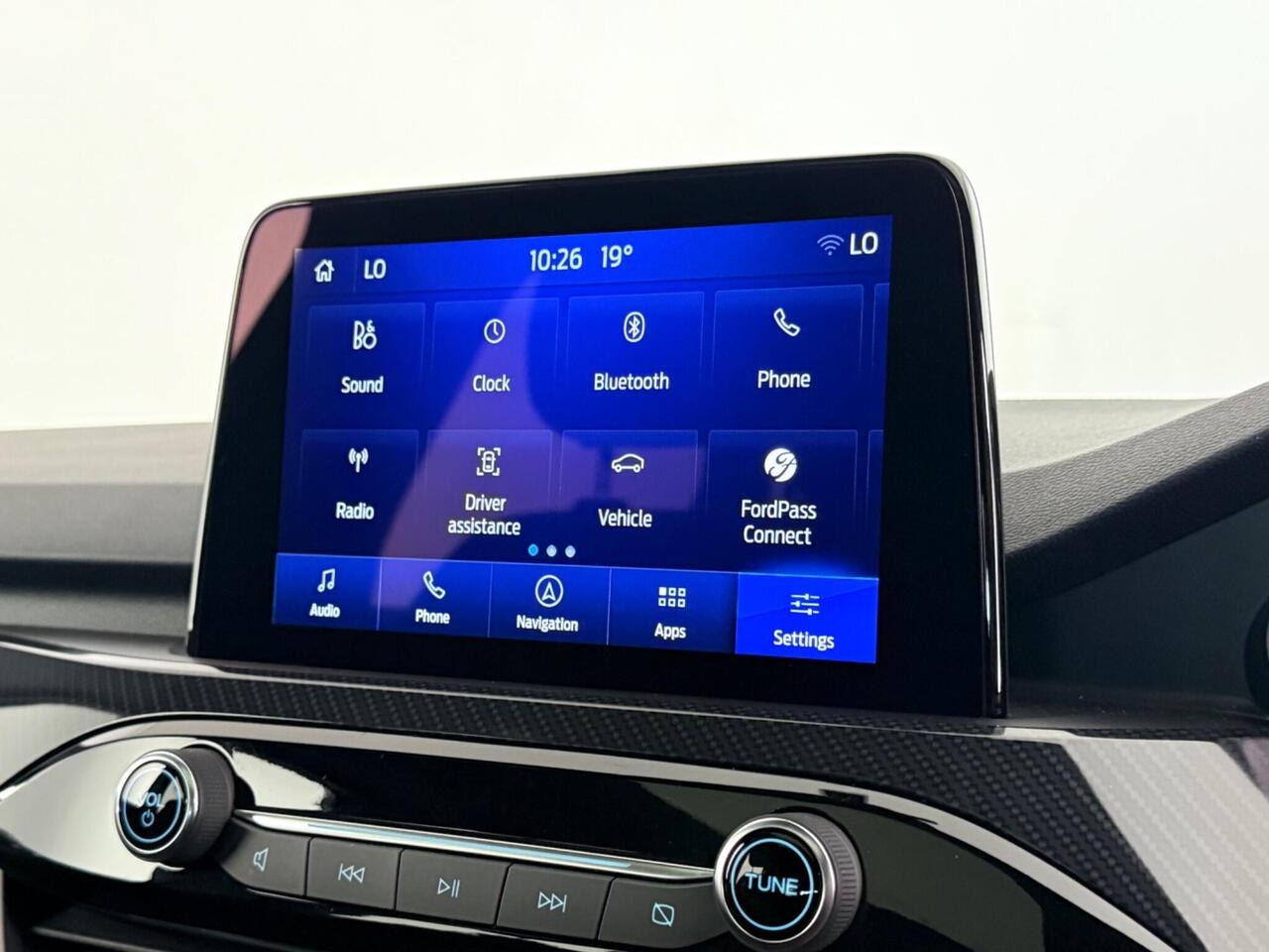 Ford Kuga thumbnail Infotainment System