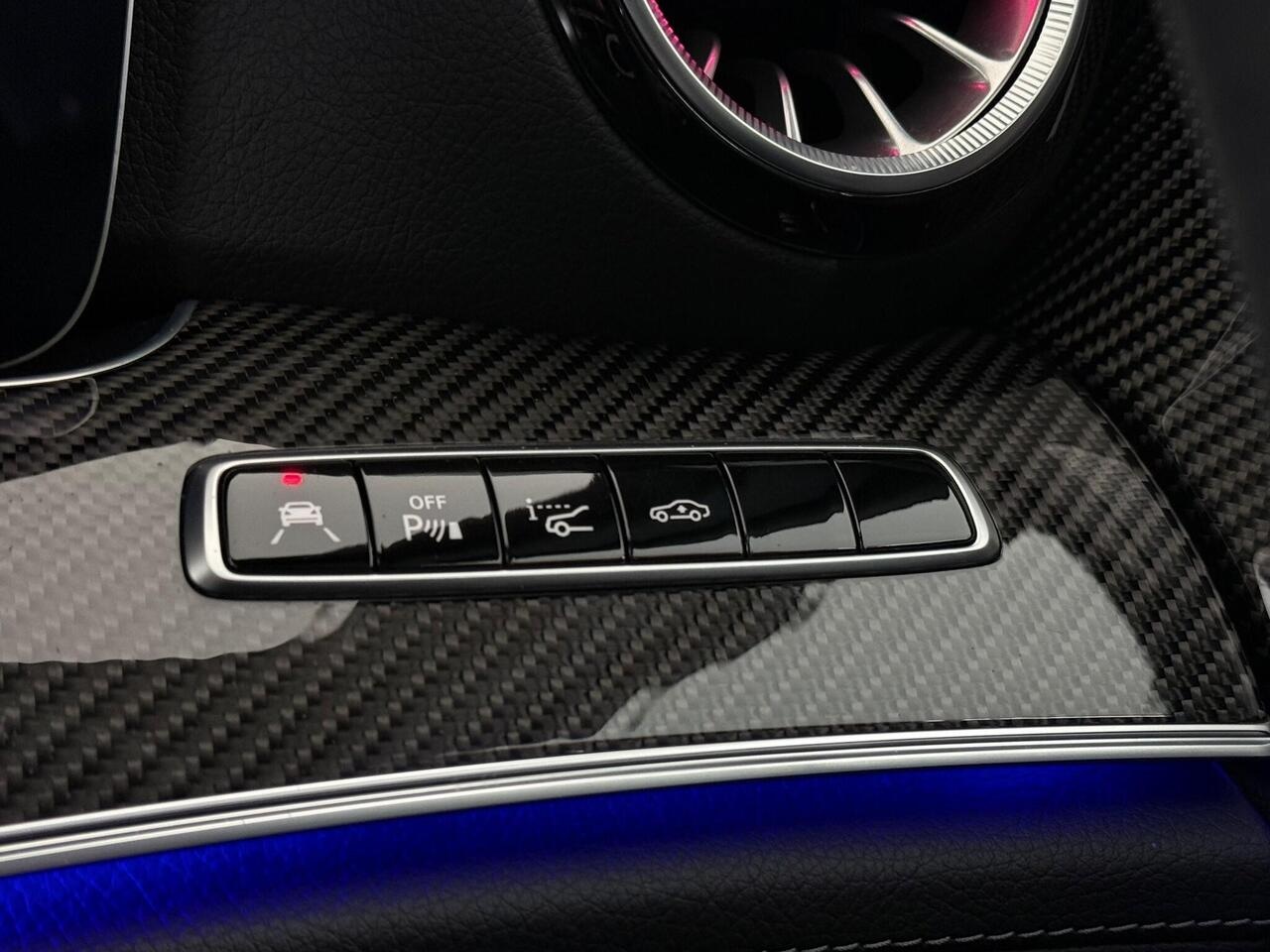Mercedes-Benz AMG GT thumbnail Misc Controls