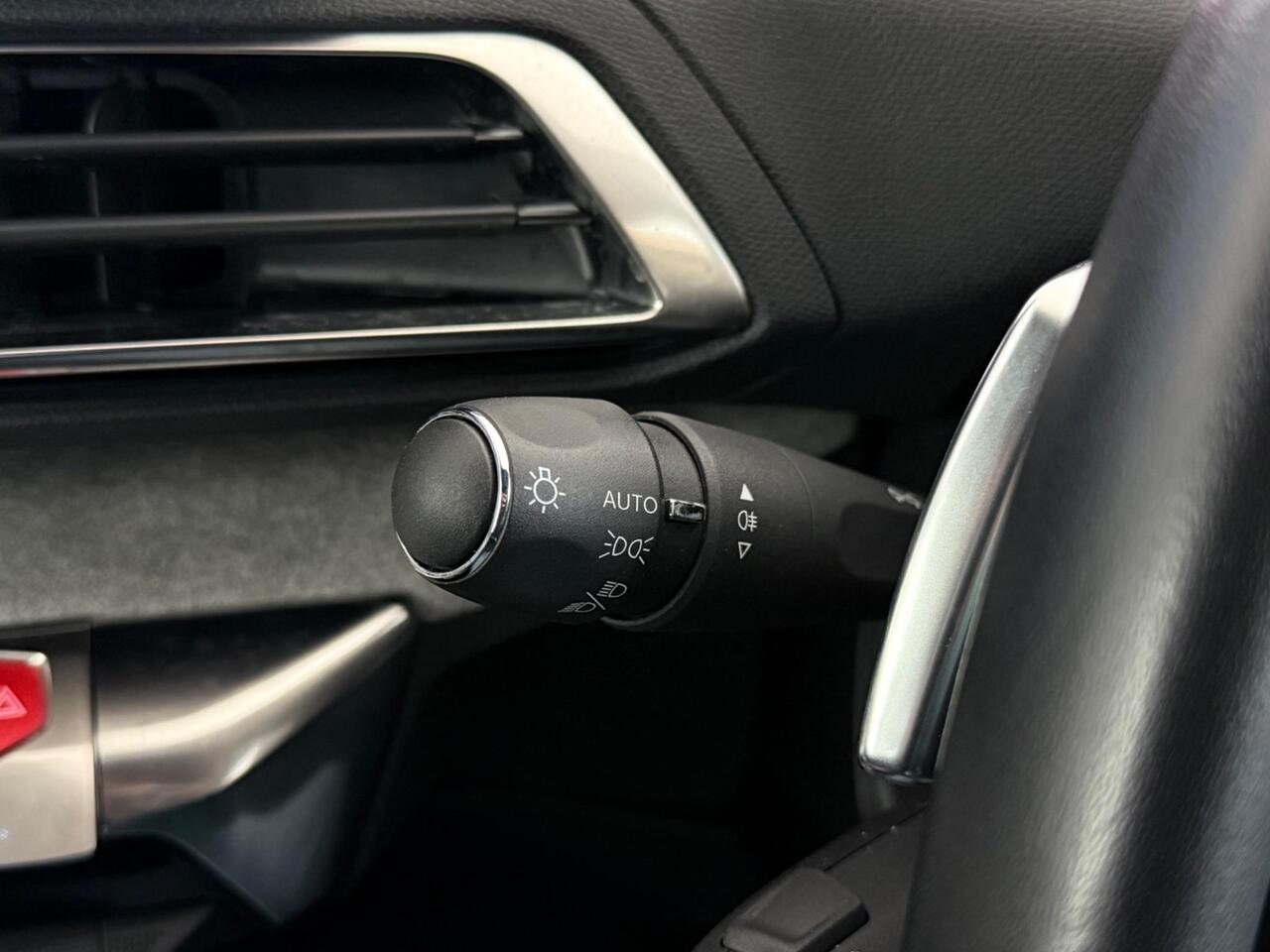 Peugeot 3008 thumbnail Misc Controls