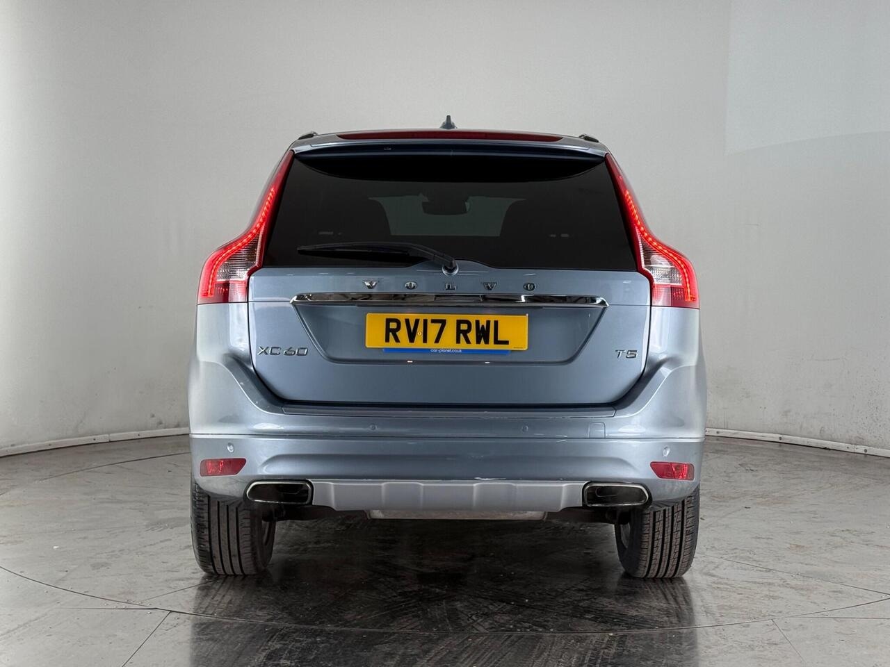 Volvo XC60 thumbnail Rear