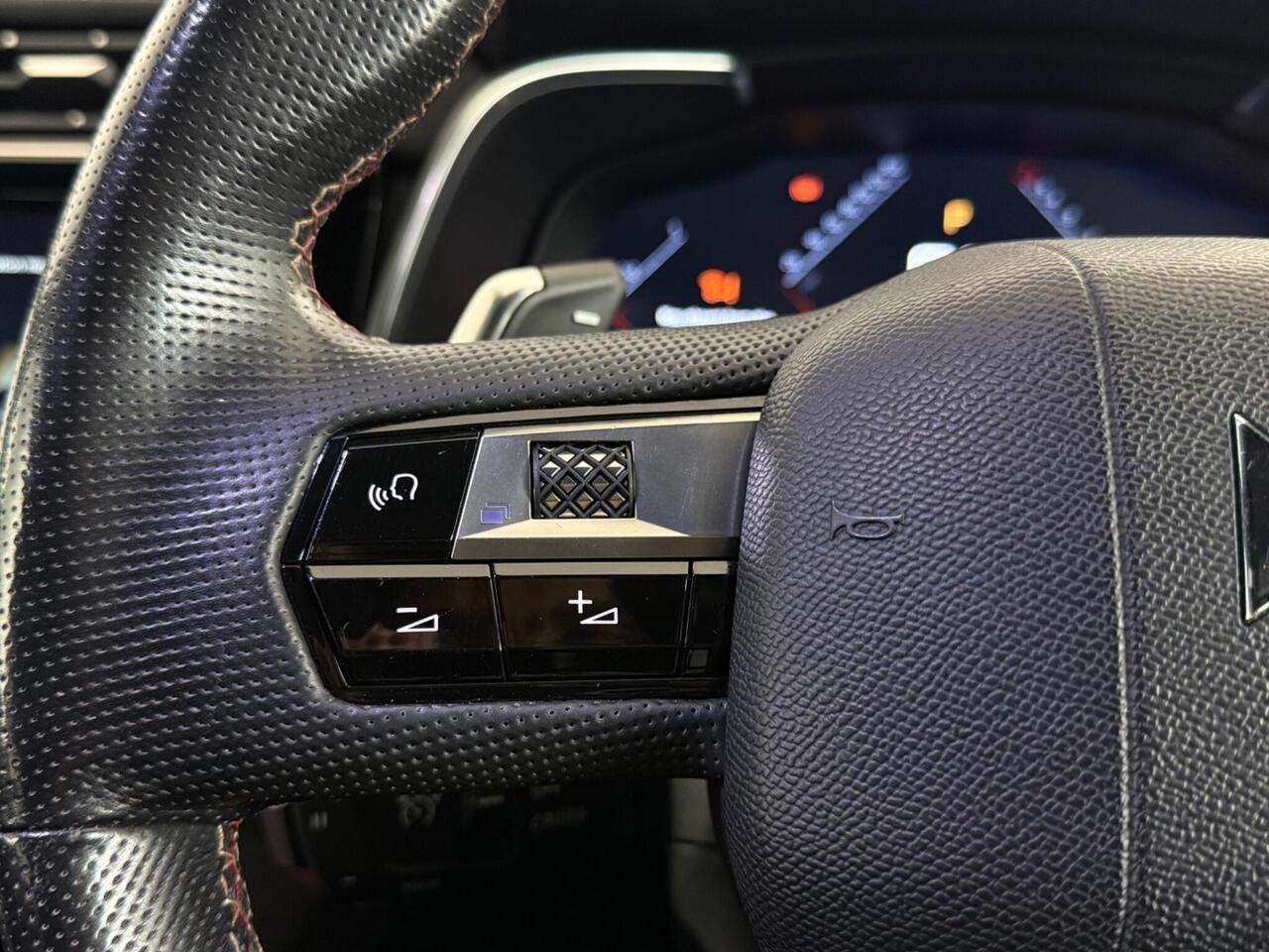 DS AUTOMOBILES DS 7 CROSSBACK thumbnail Misc Controls