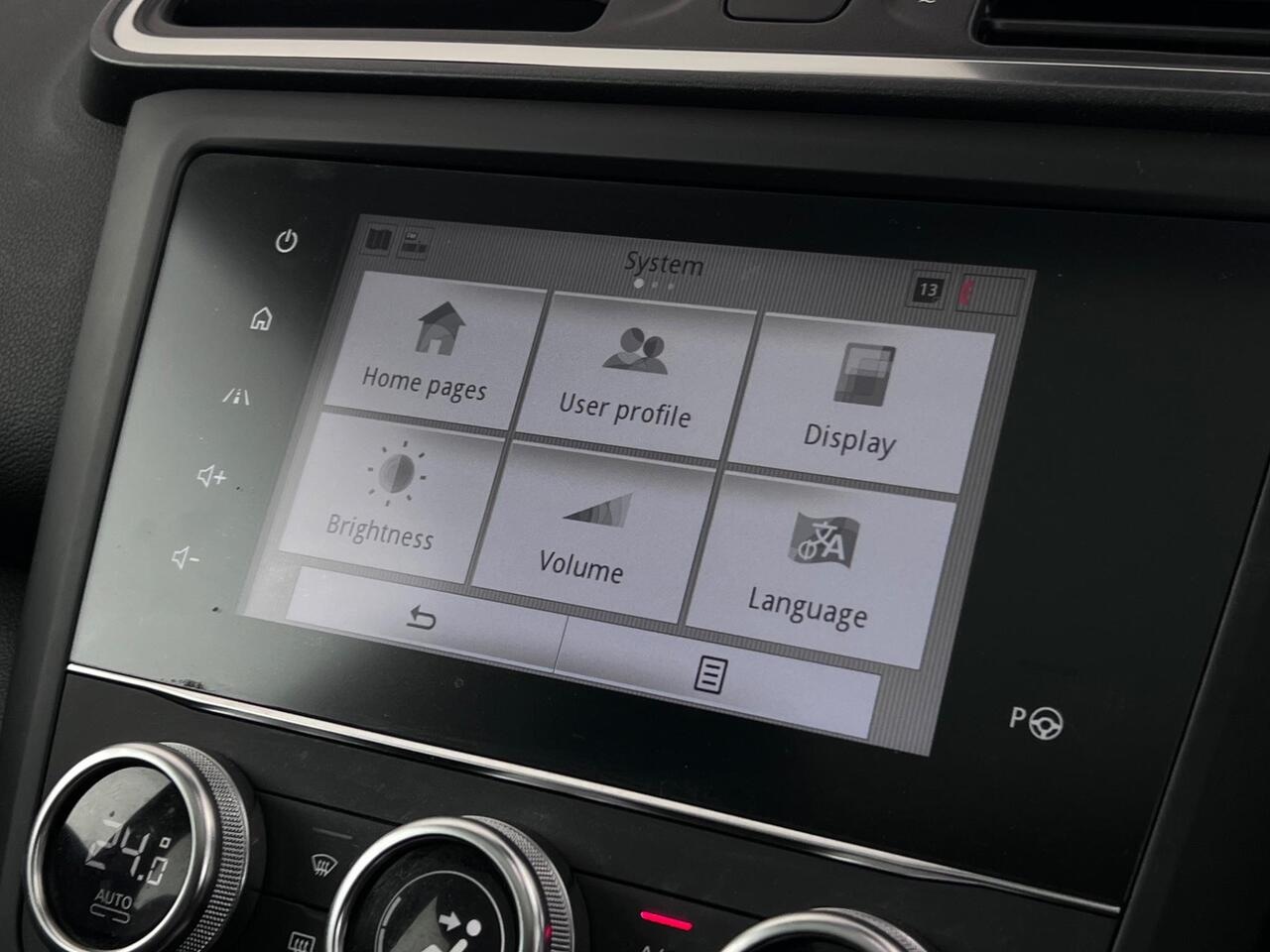 Renault Kadjar thumbnail Infotainment System