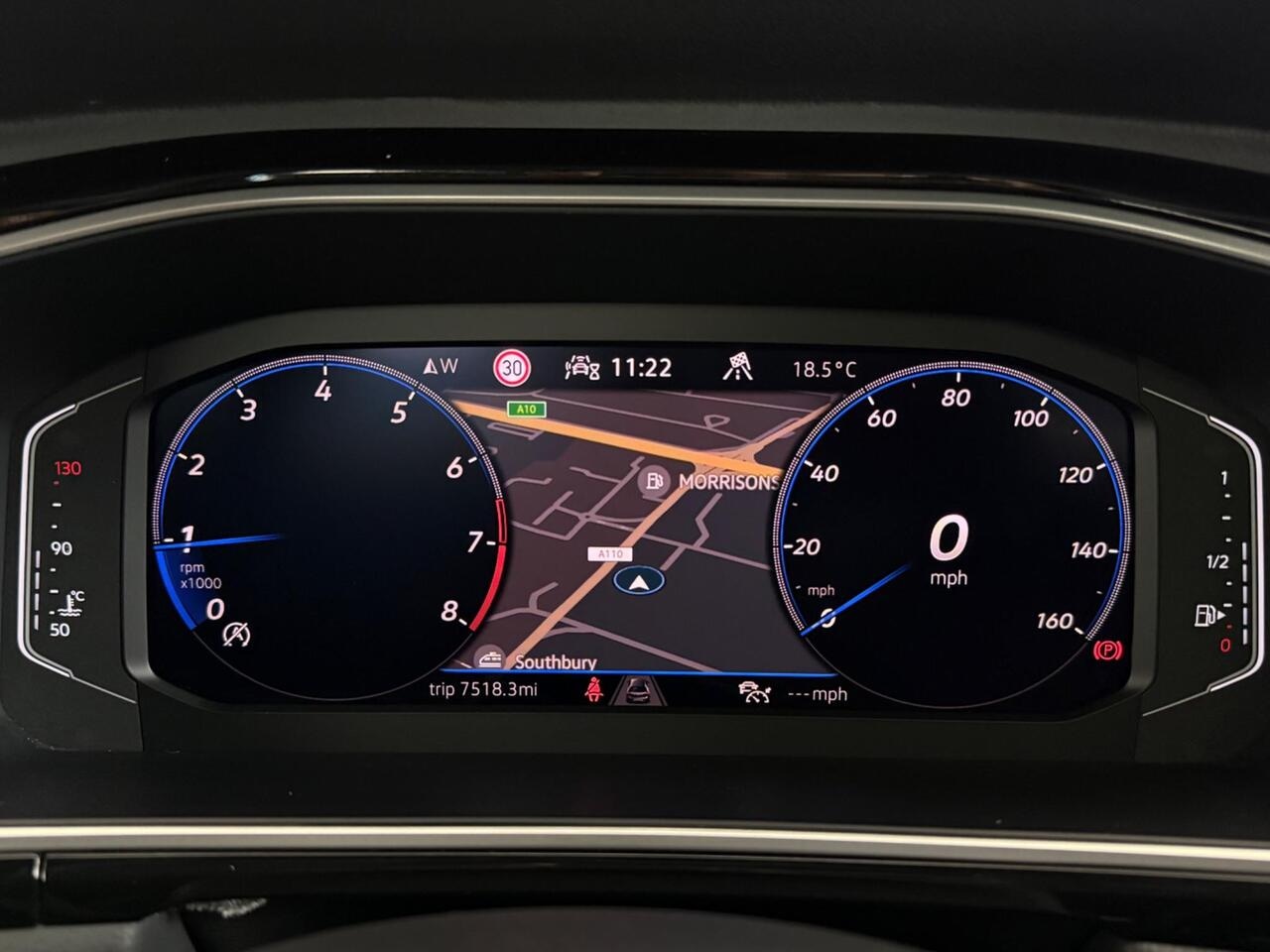 Volkswagen T-Roc thumbnail Driver Instruments