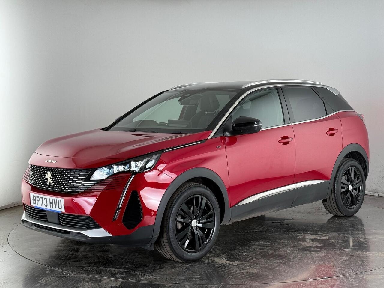 Peugeot 3008 thumbnail Front Left
