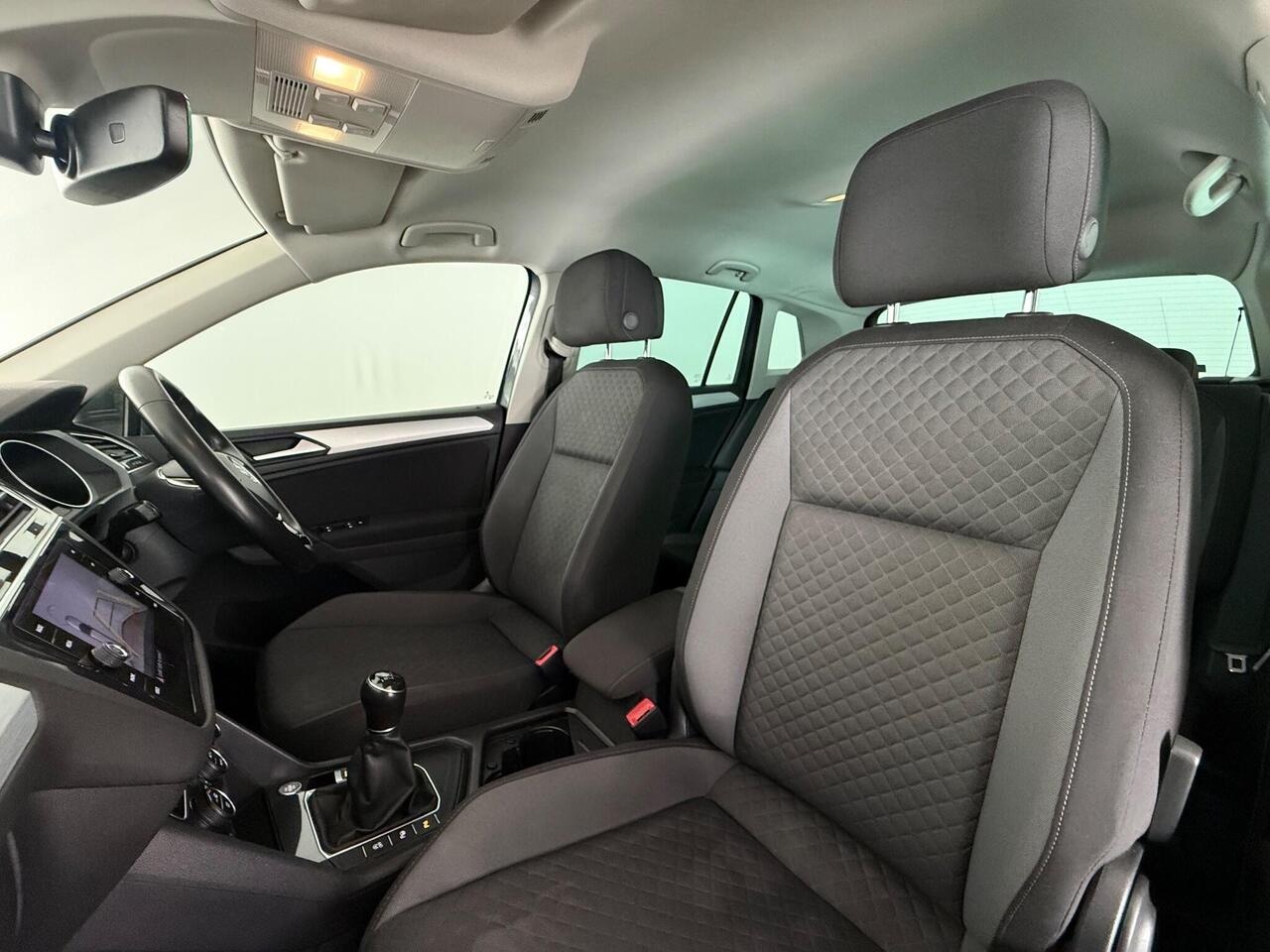 Volkswagen Tiguan thumbnail Seat Front Passenger