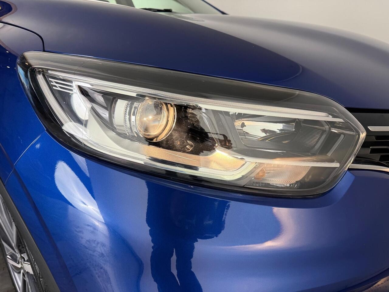 Renault Kadjar thumbnail Lights Front