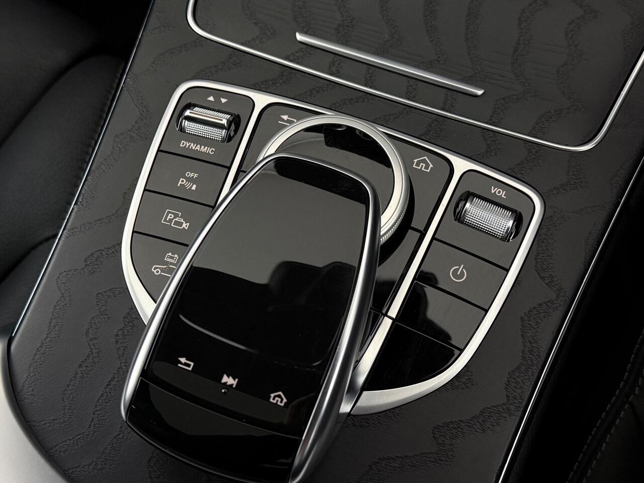 Mercedes-Benz C Class thumbnail Misc Controls