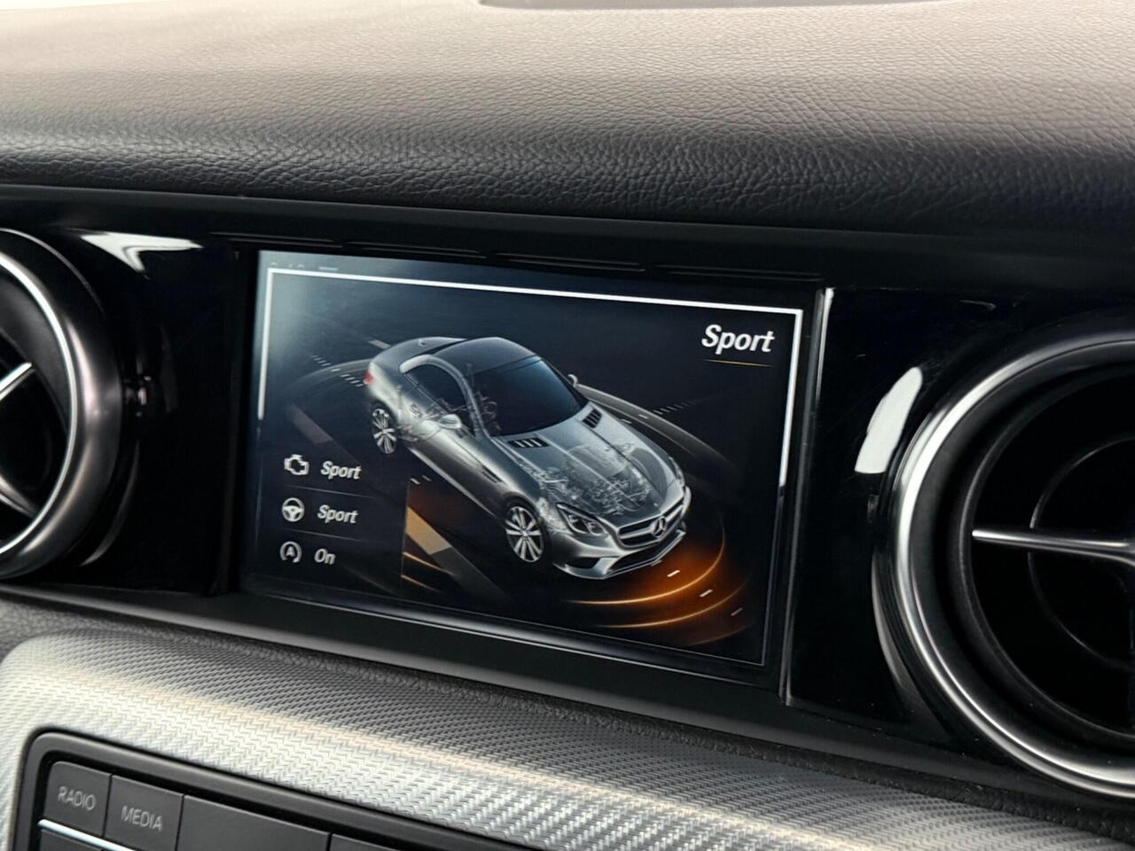 Mercedes-Benz SLC thumbnail Infotainment System