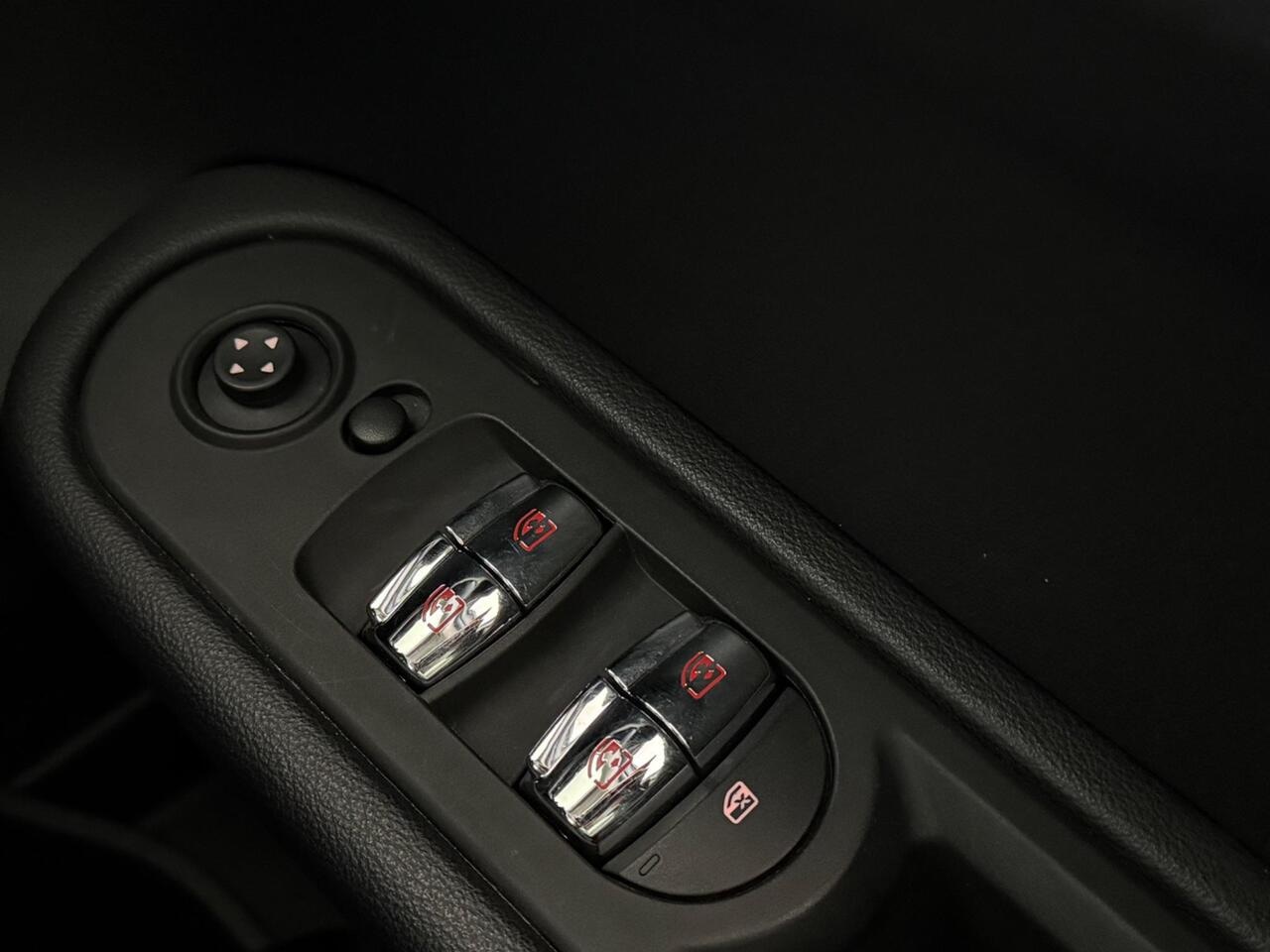 MINI Countryman thumbnail Misc Controls