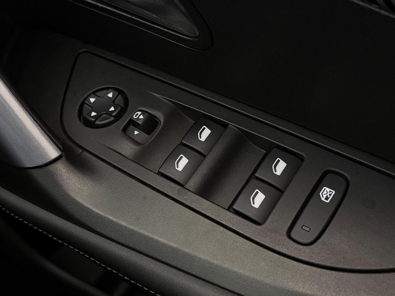 Peugeot 2008 thumbnail Misc Controls