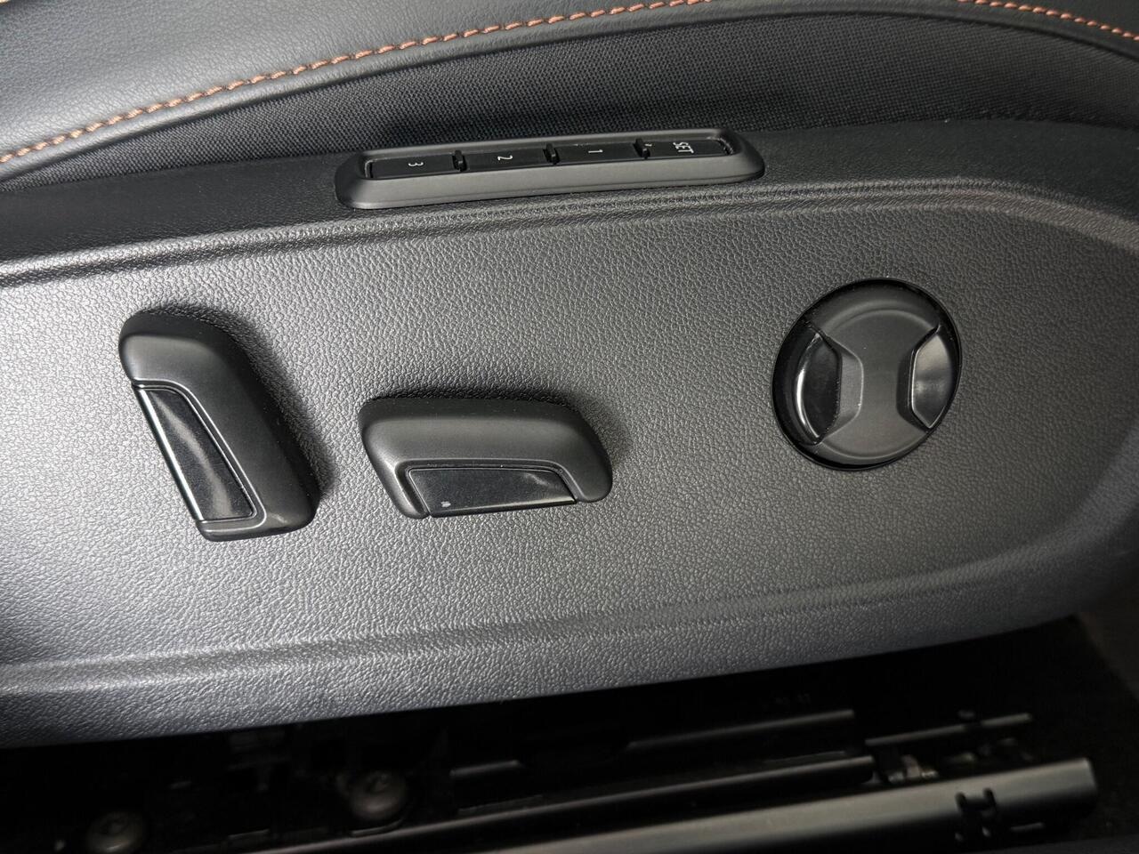 CUPRA Formentor thumbnail Misc Controls