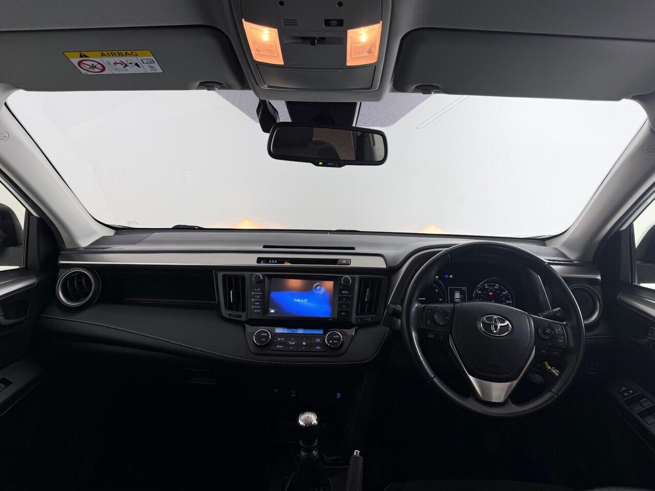 Toyota RAV4 thumbnail Interior Front