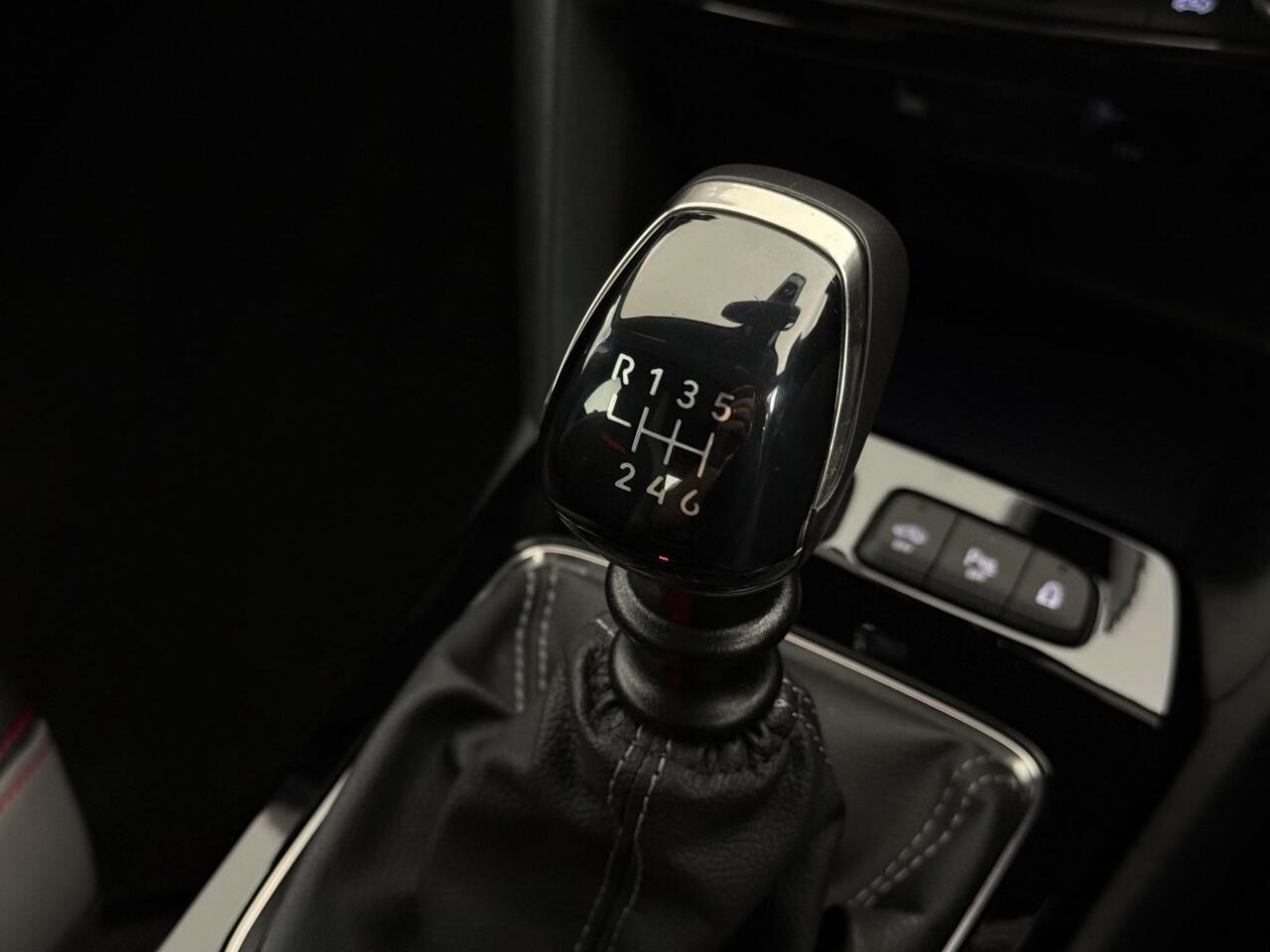 Vauxhall Mokka thumbnail Interior Front