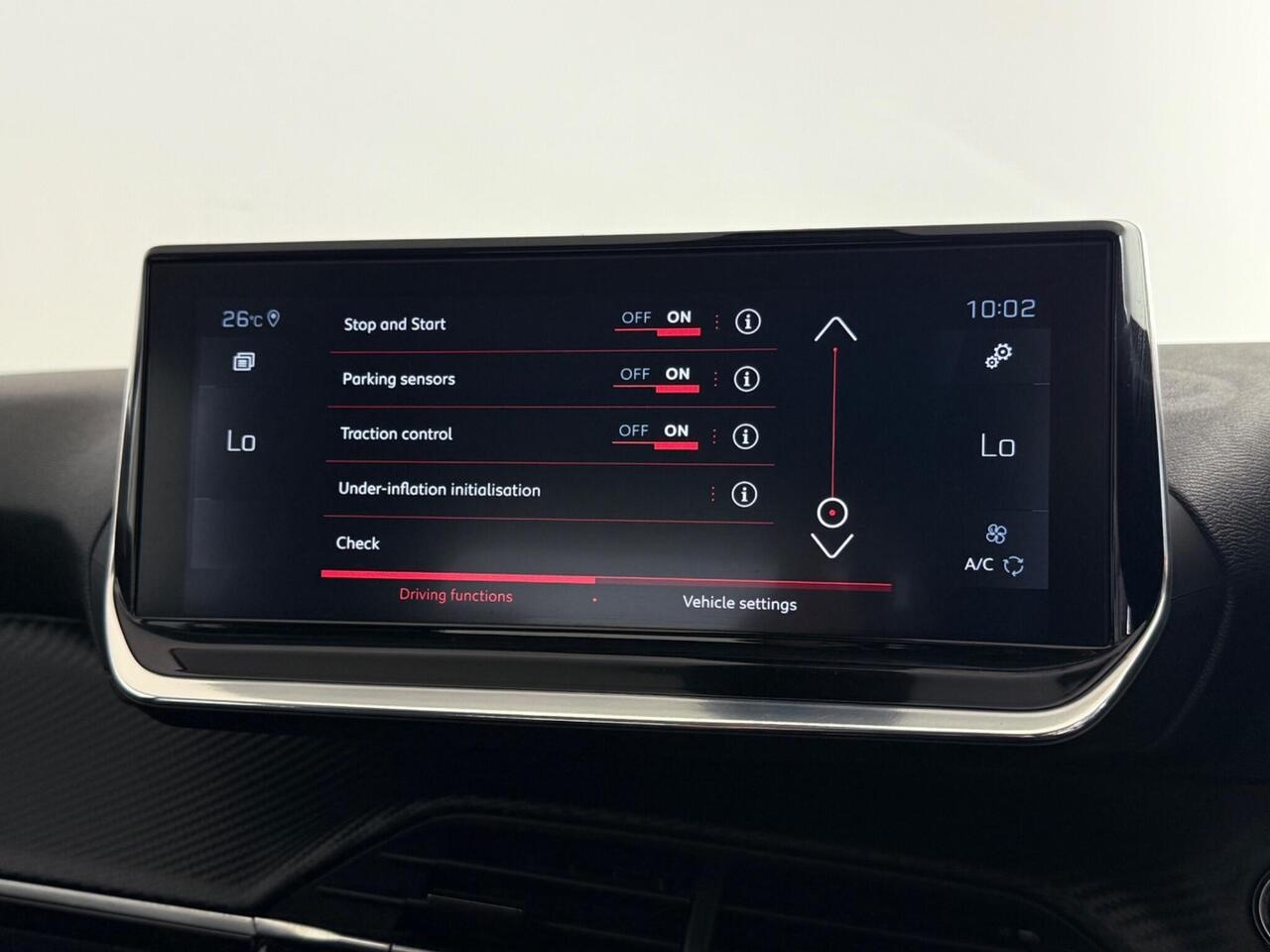 Peugeot 2008 thumbnail Infotainment System