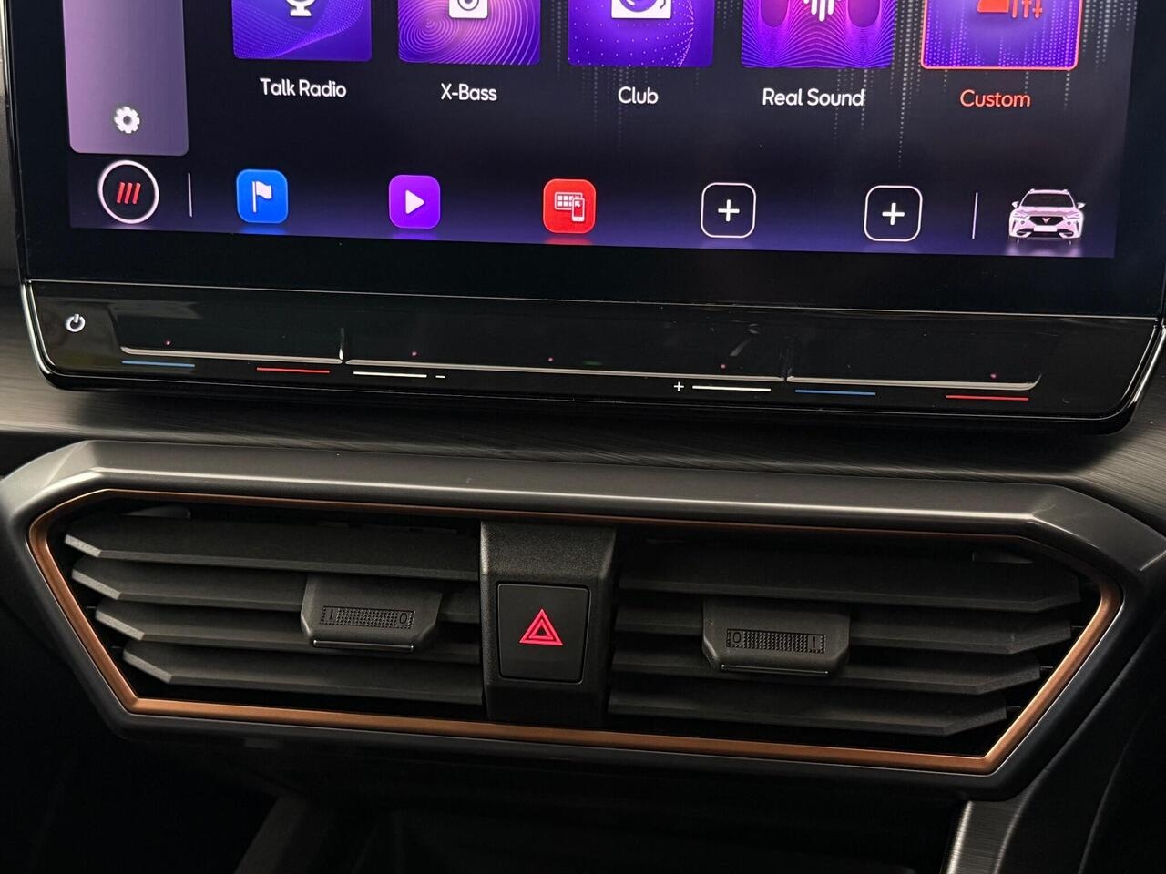 CUPRA Formentor thumbnail Infotainment System
