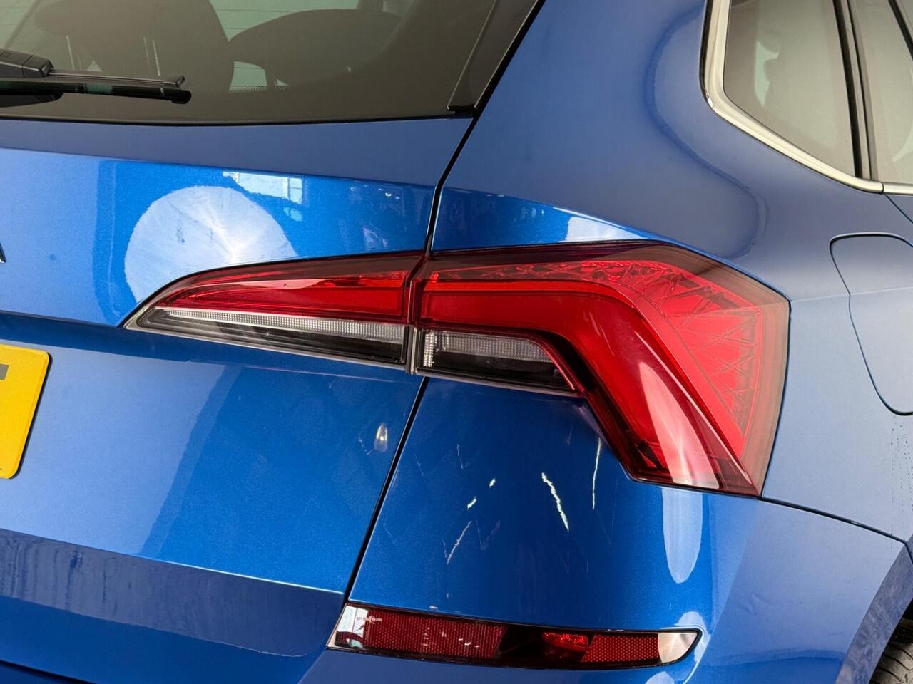 Skoda Kamiq thumbnail Lights Rear