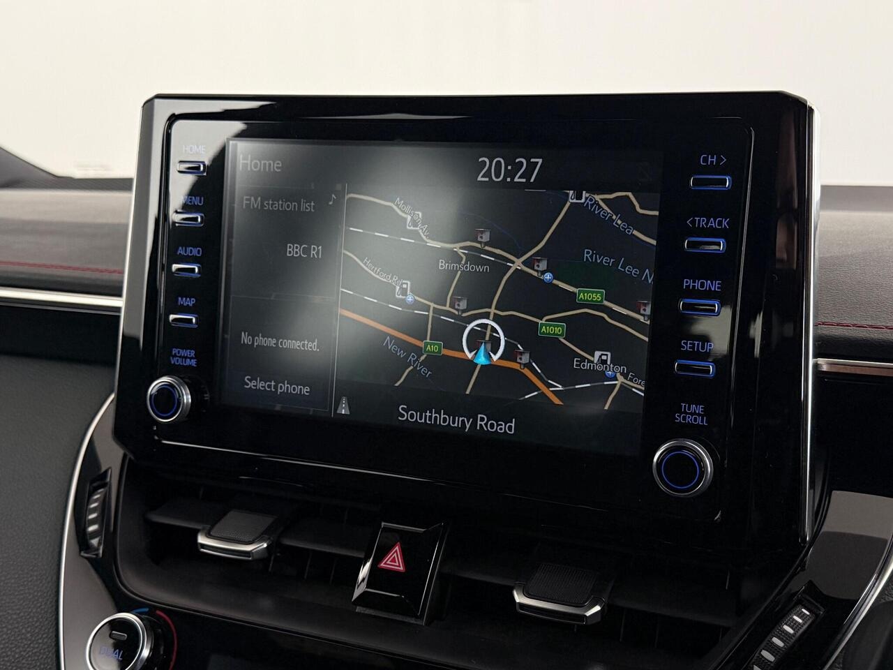 Toyota Corolla thumbnail Infotainment System