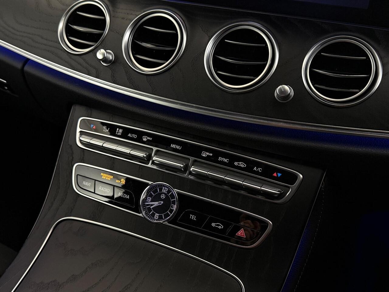 Mercedes-Benz E Class thumbnail Misc Controls