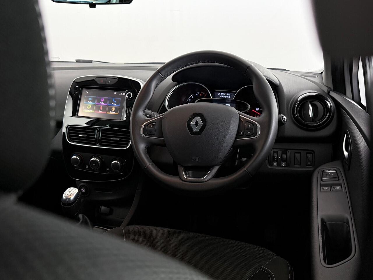 Renault Clio thumbnail Inconclusive