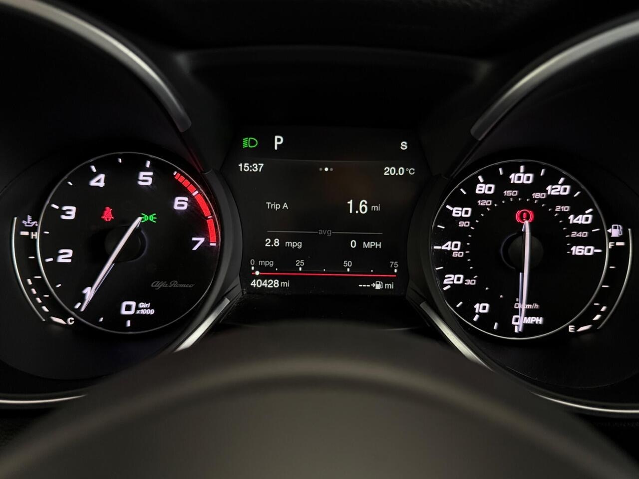 Alfa Romeo Stelvio thumbnail Driver Instruments