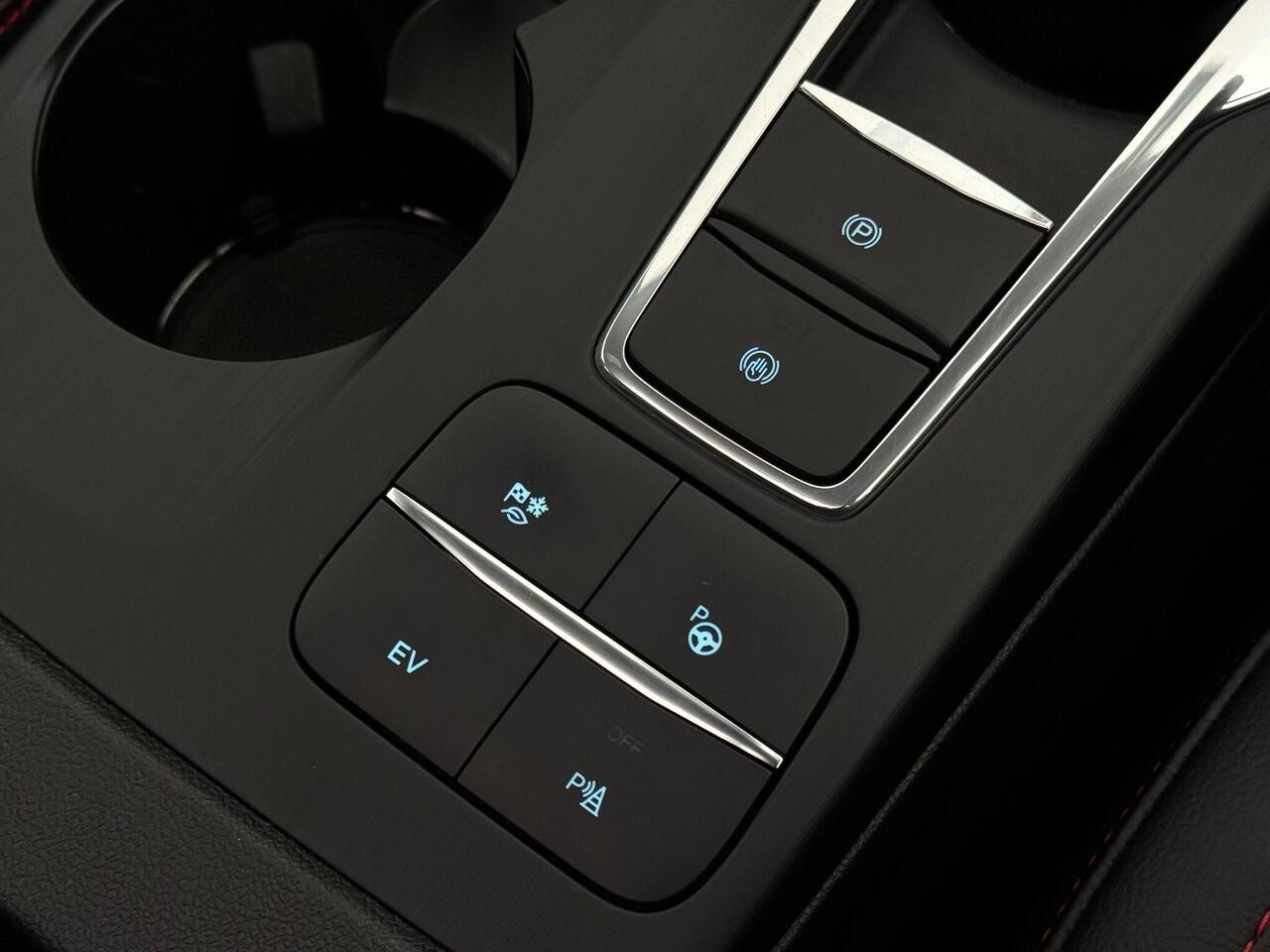 Ford Kuga thumbnail Misc Controls