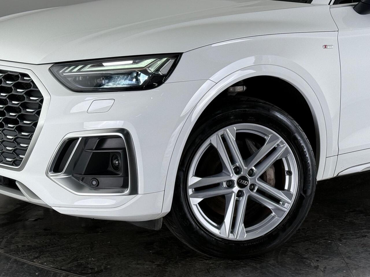 Audi Q5 thumbnail Wheel