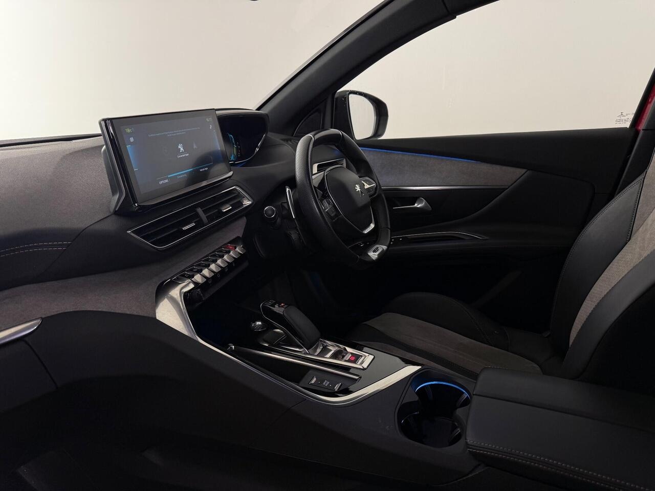 Peugeot 3008 thumbnail Interior Front