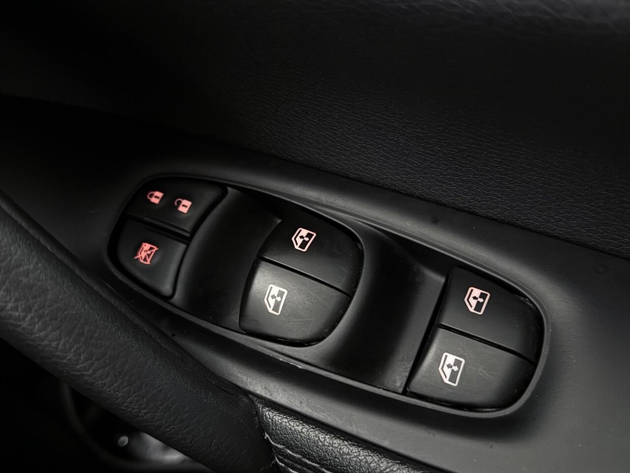 Nissan Qashqai thumbnail Misc Controls