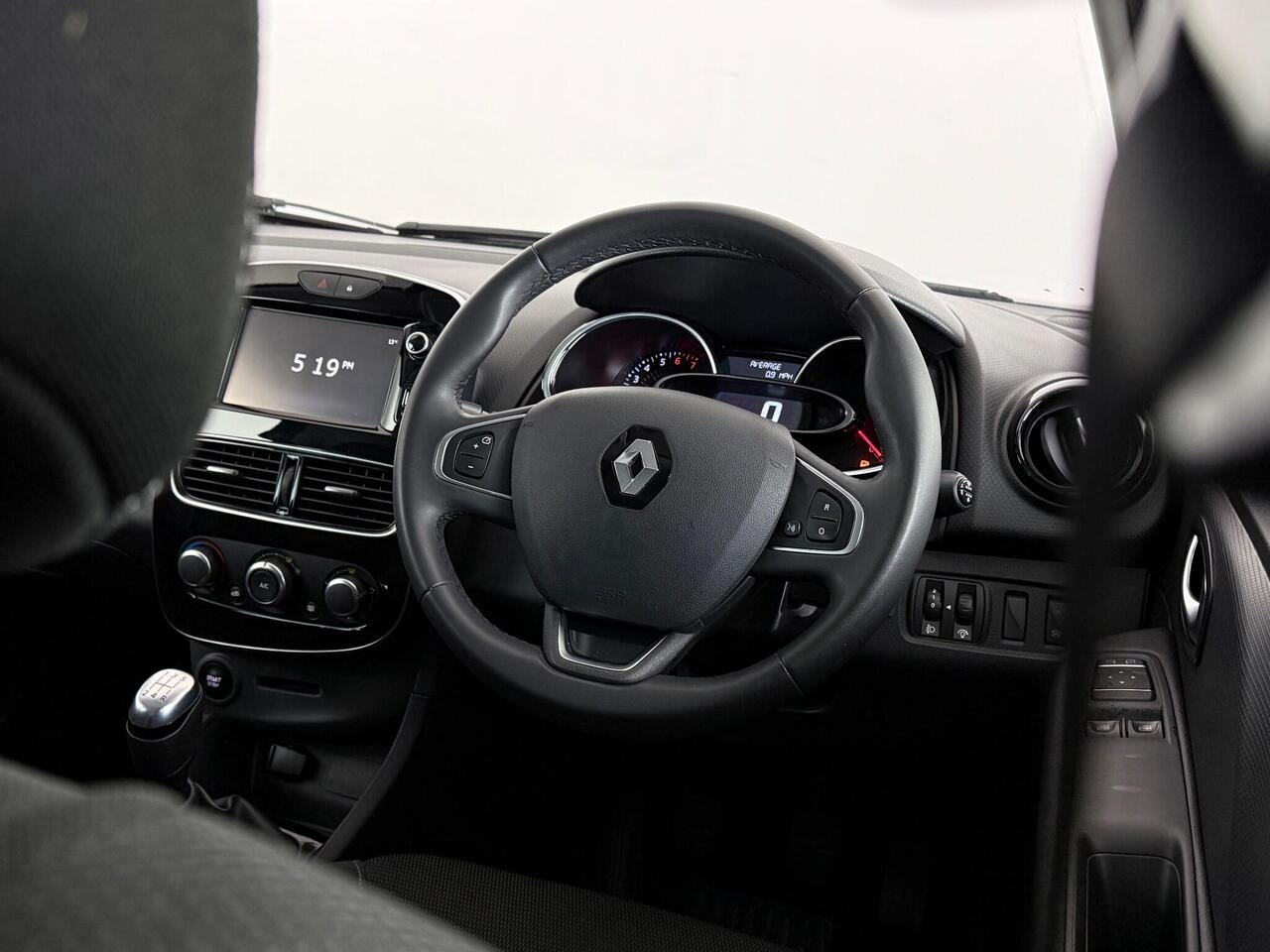 Renault Clio thumbnail Steering Wheel