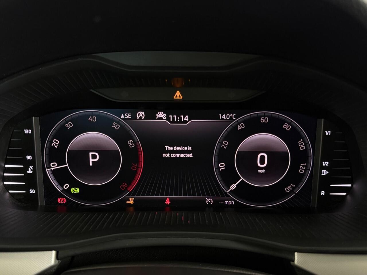 Skoda Kamiq thumbnail Driver Instruments