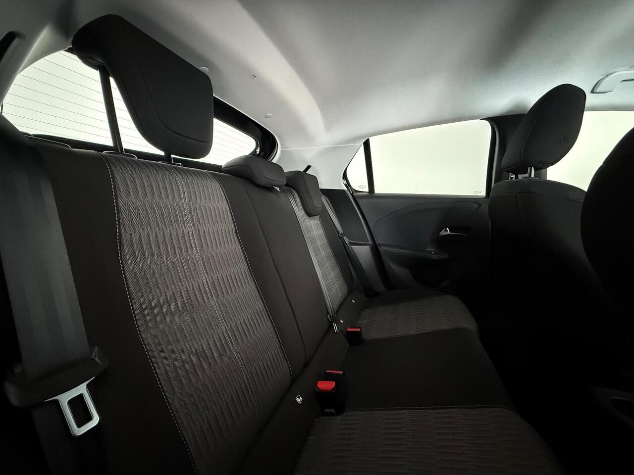 Vauxhall Corsa thumbnail Seats Rear