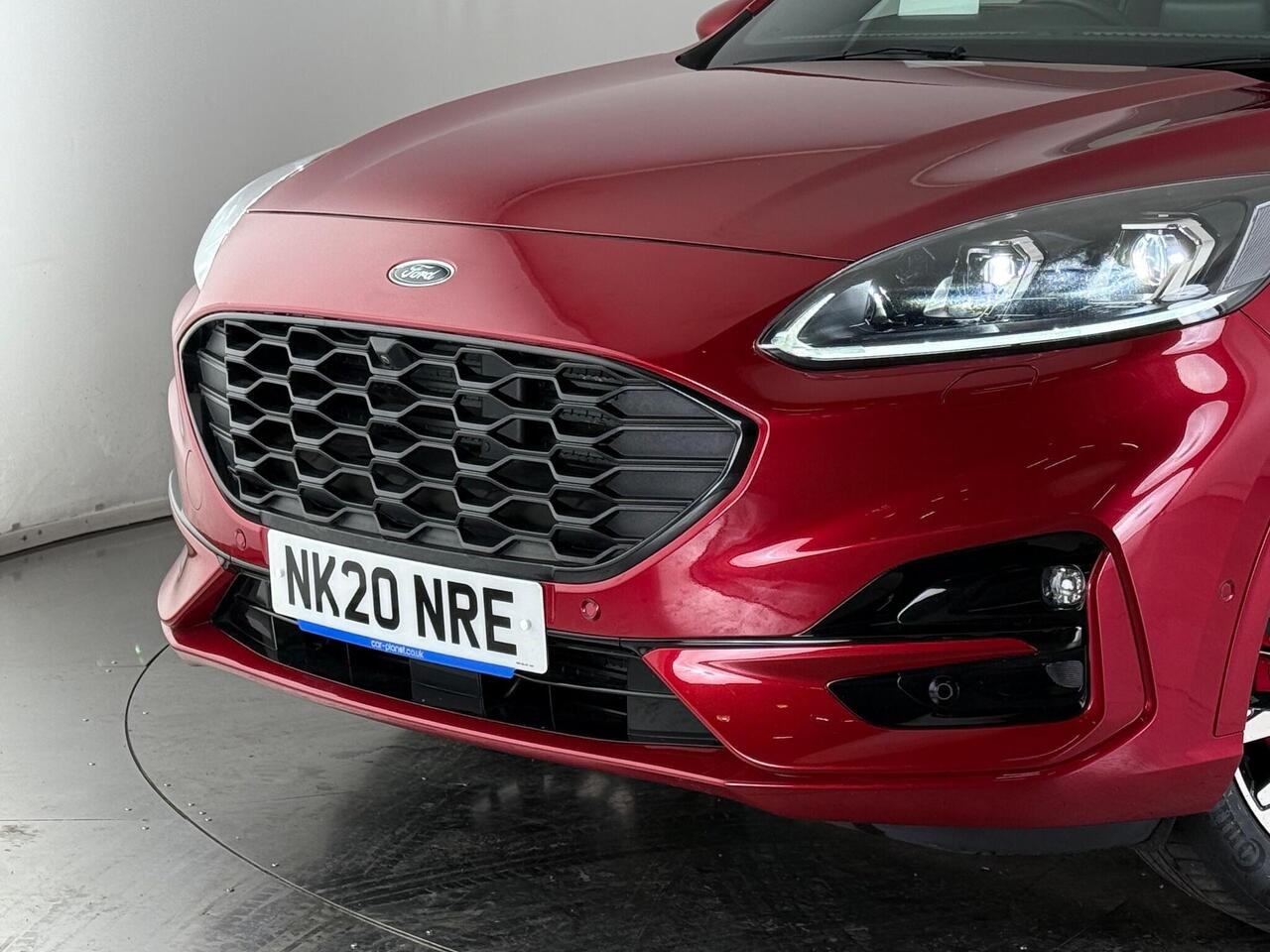 Ford Kuga thumbnail Lights Front