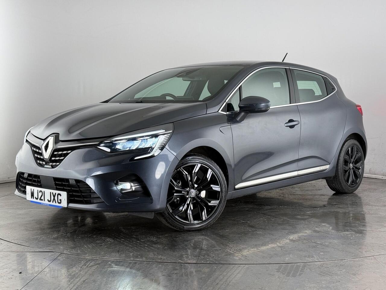 Renault Clio thumbnail Front Left