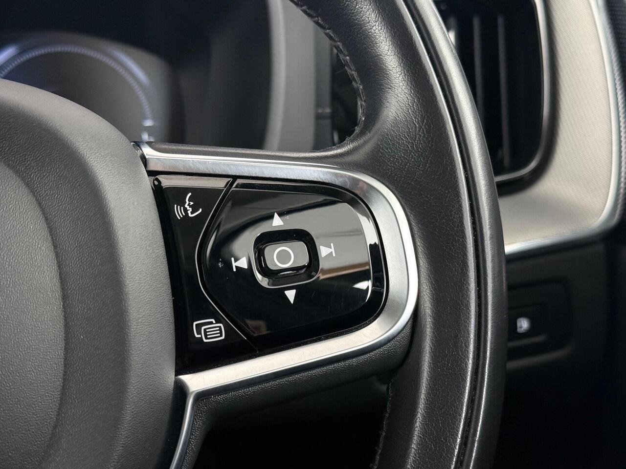 Volvo XC60 thumbnail Misc Controls