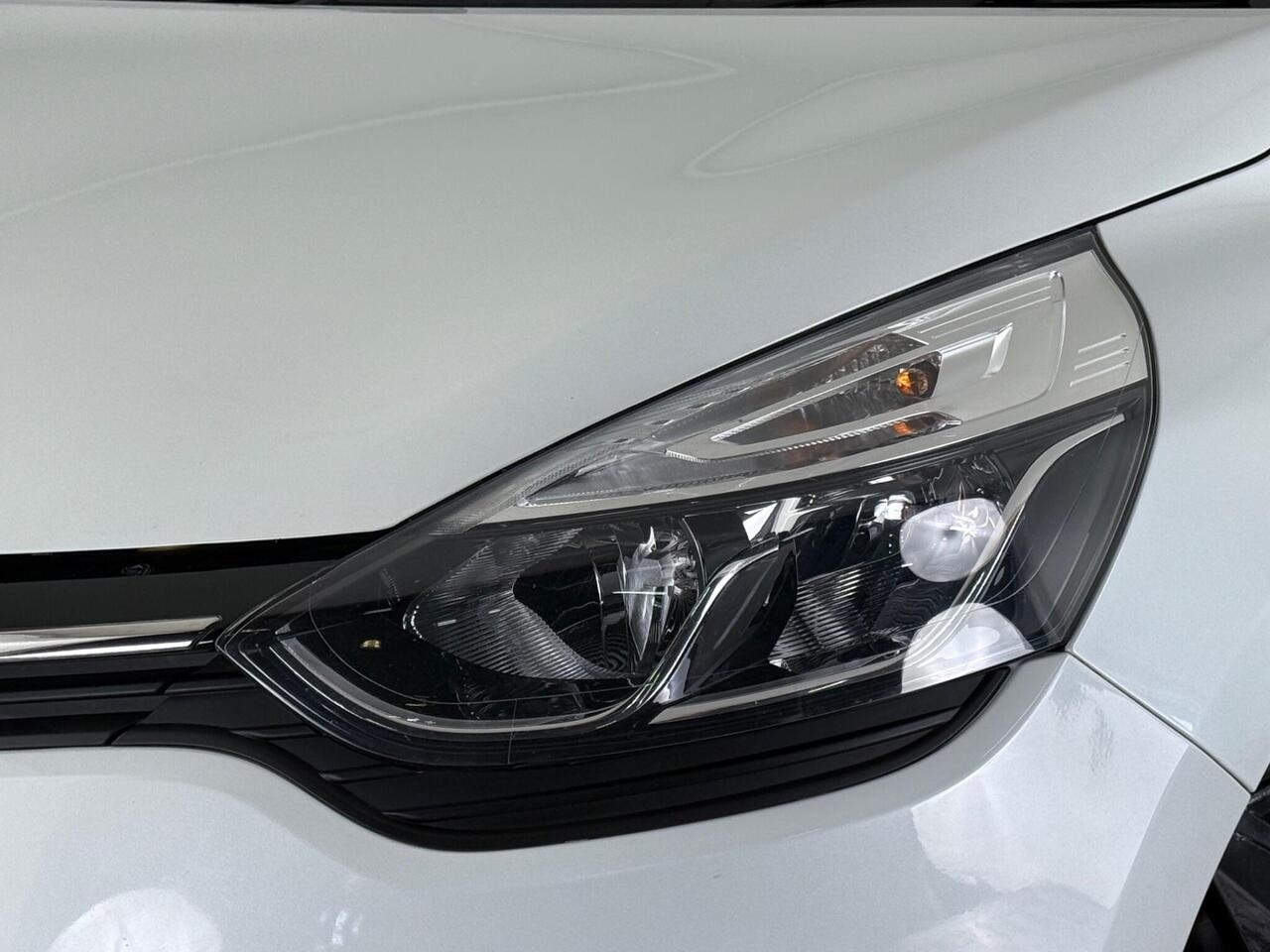 Renault Clio thumbnail Lights Front
