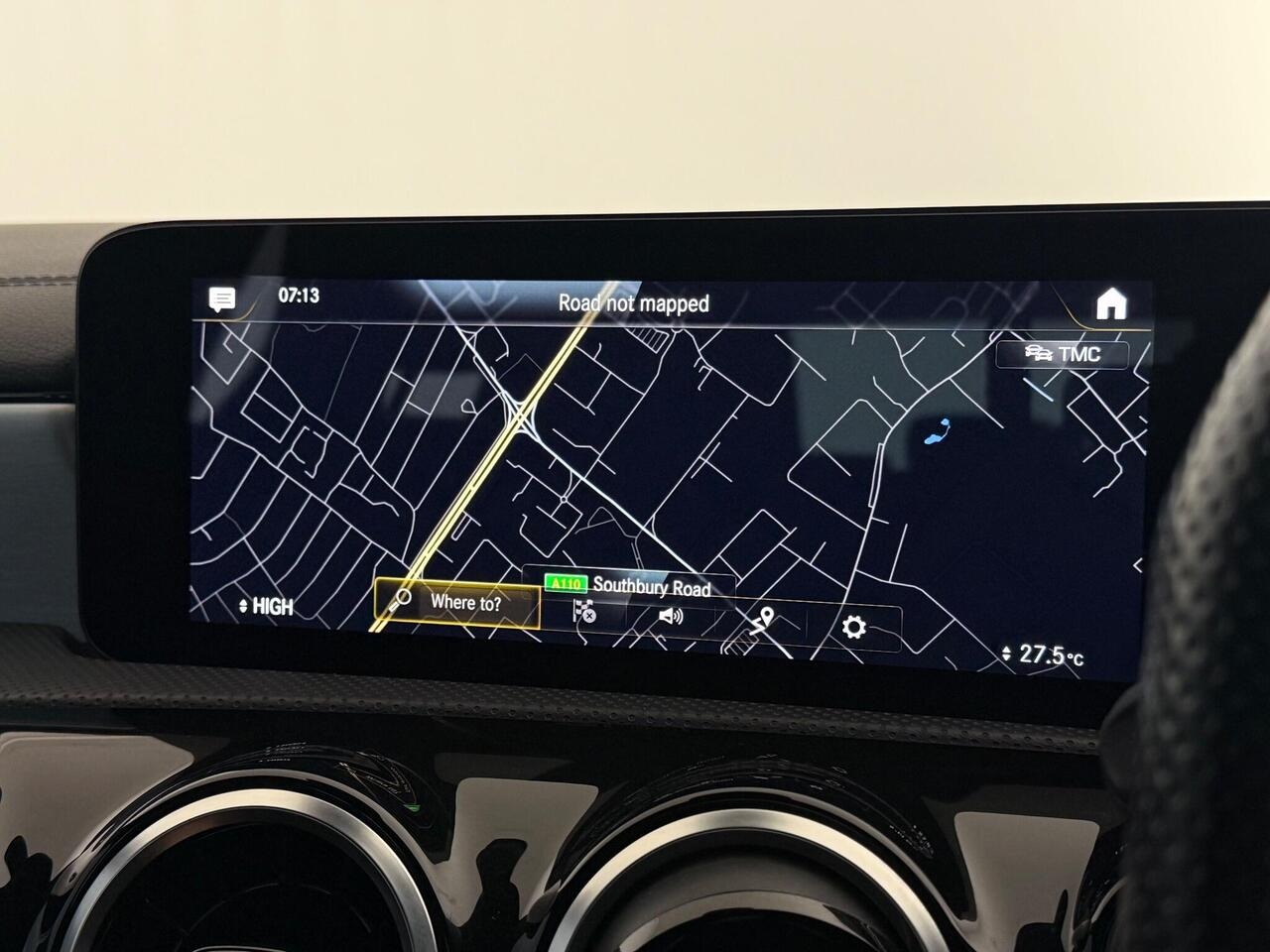 Mercedes-Benz A Class thumbnail Infotainment System