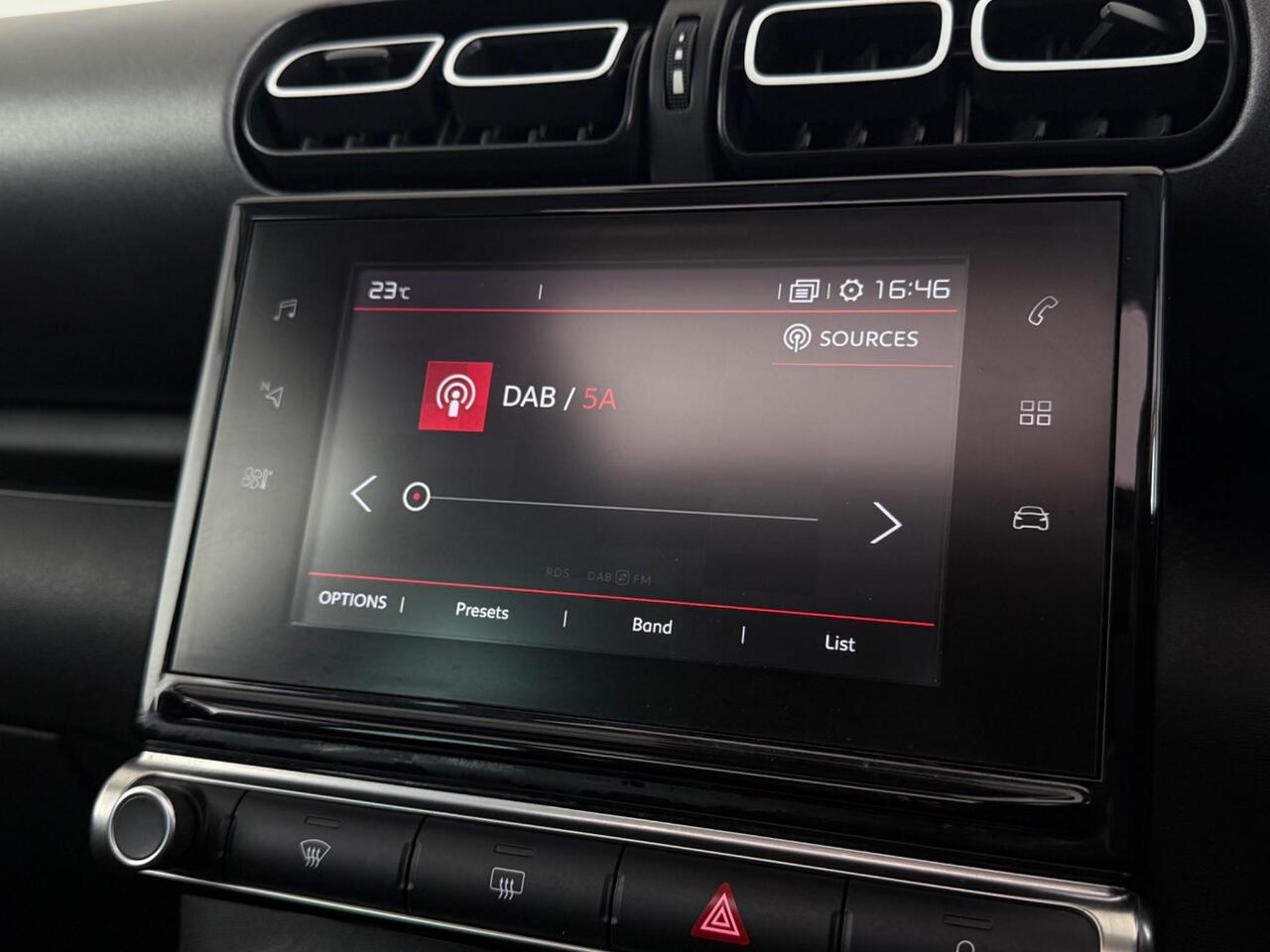 Citroen C3 Aircross thumbnail Infotainment System