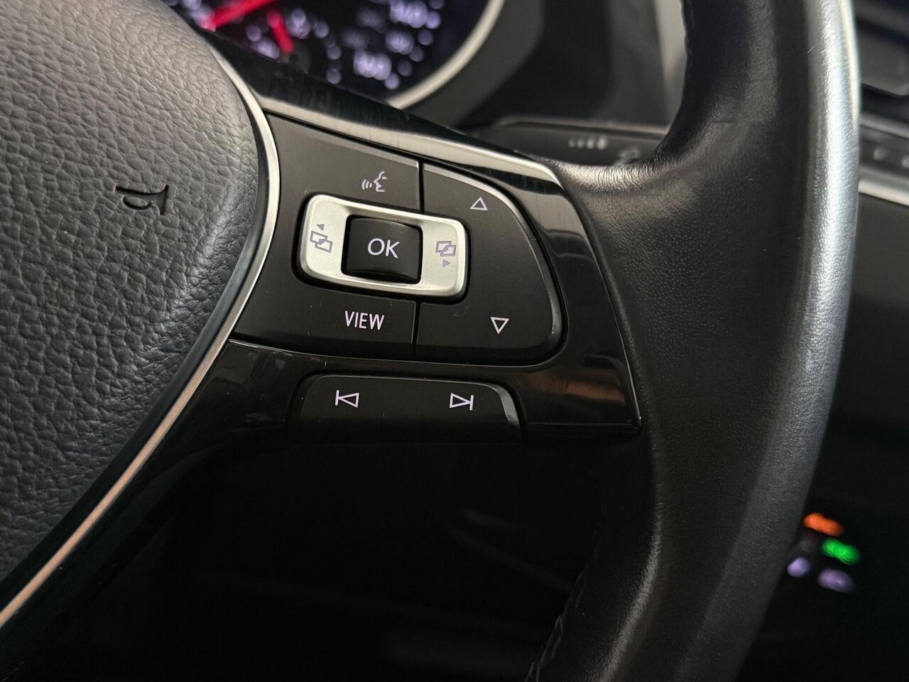 Volkswagen Tiguan thumbnail Misc Controls