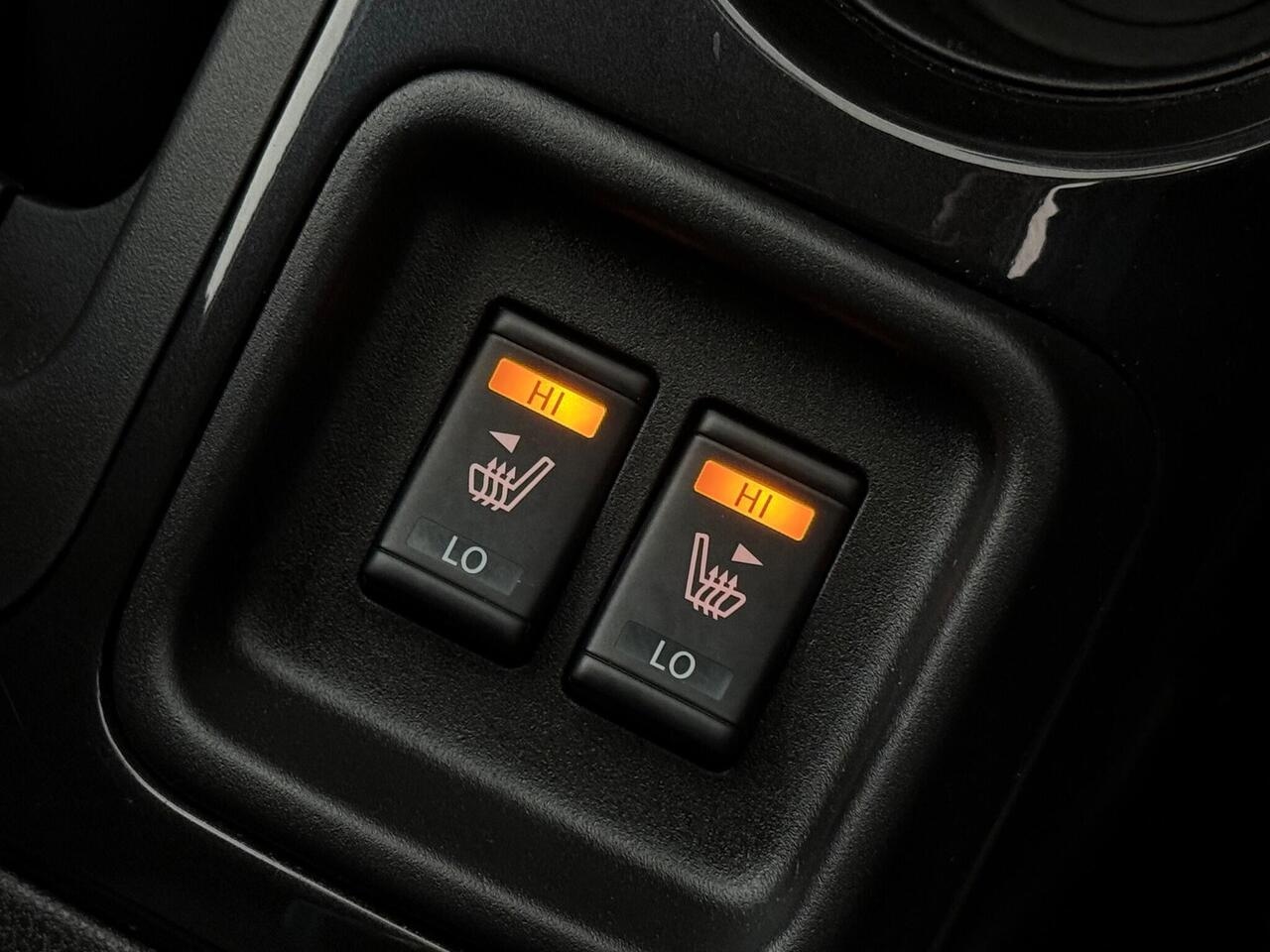 Nissan Juke thumbnail Misc Controls