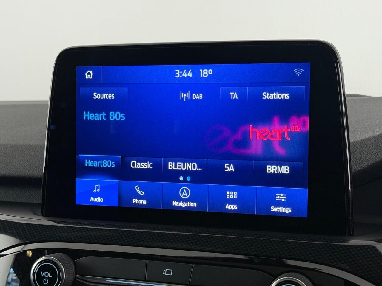 Ford Kuga thumbnail Infotainment System