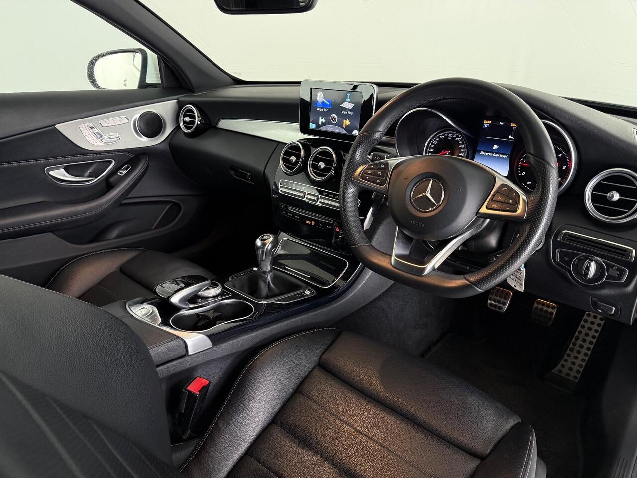 Mercedes-Benz C Class thumbnail Interior Front