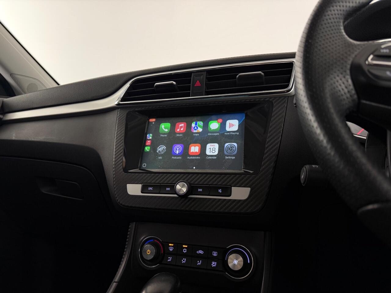 MG MG ZS thumbnail Infotainment System