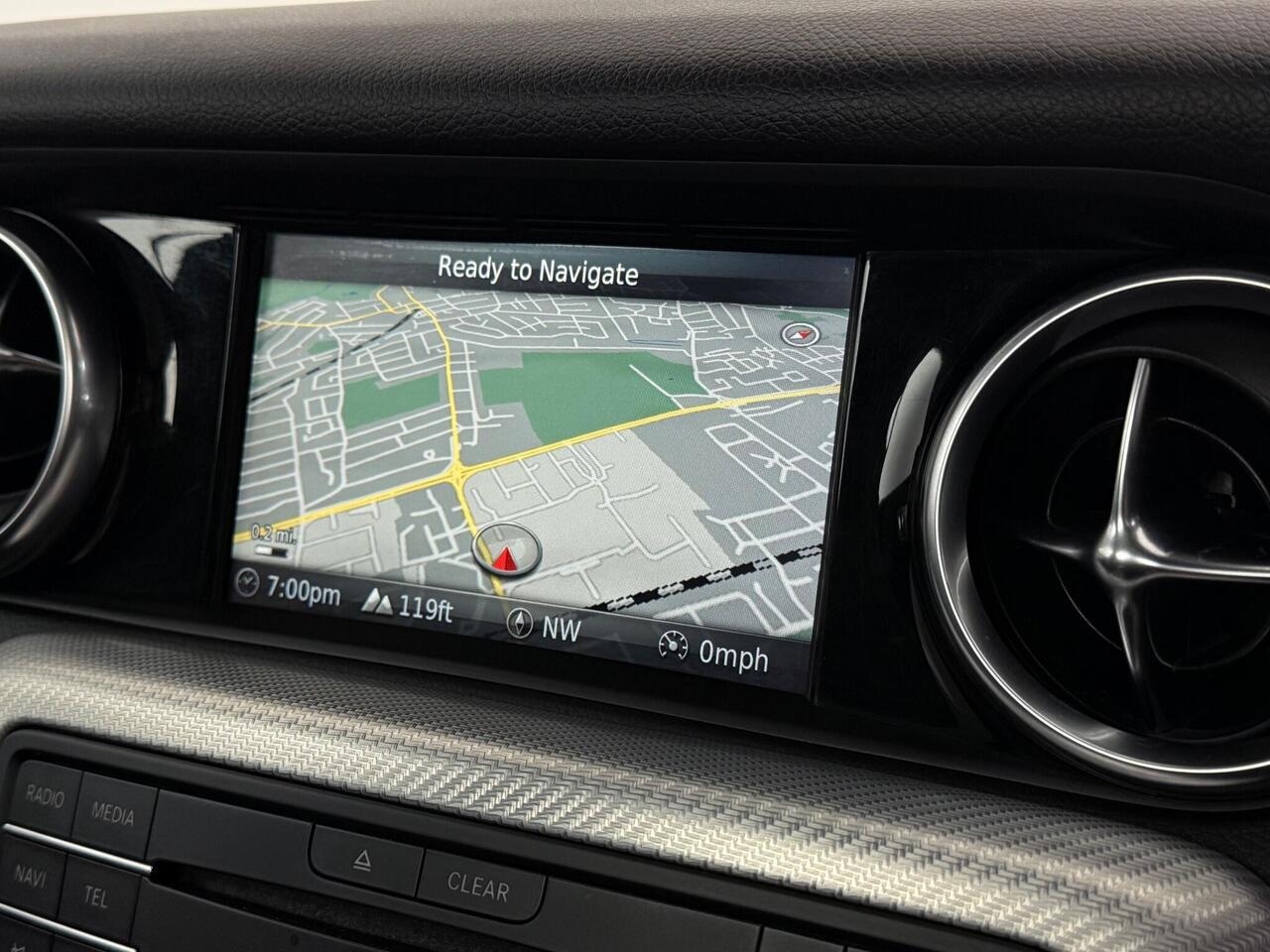 Mercedes-Benz SLC thumbnail Infotainment System