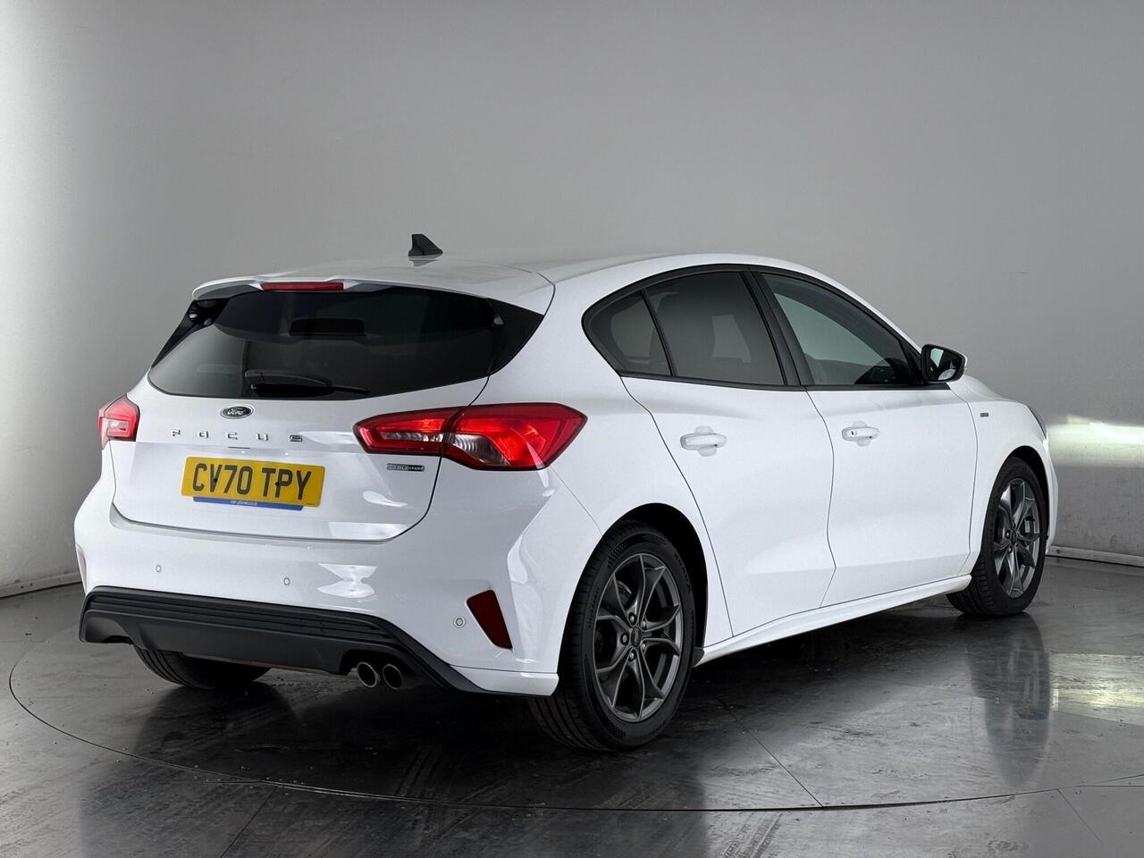 Ford Focus thumbnail Rear Right