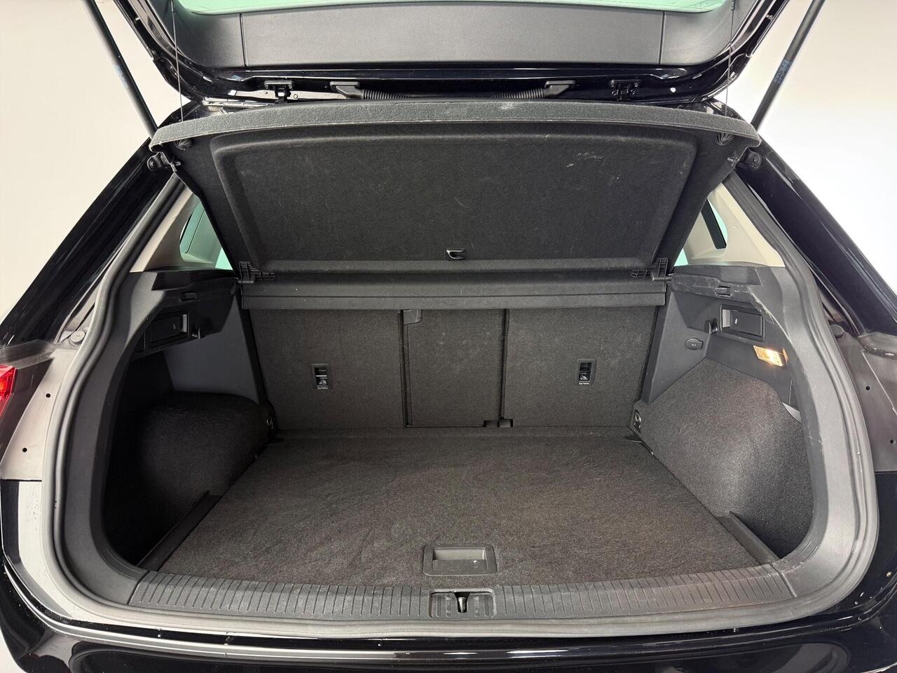 Volkswagen Tiguan thumbnail Boot
