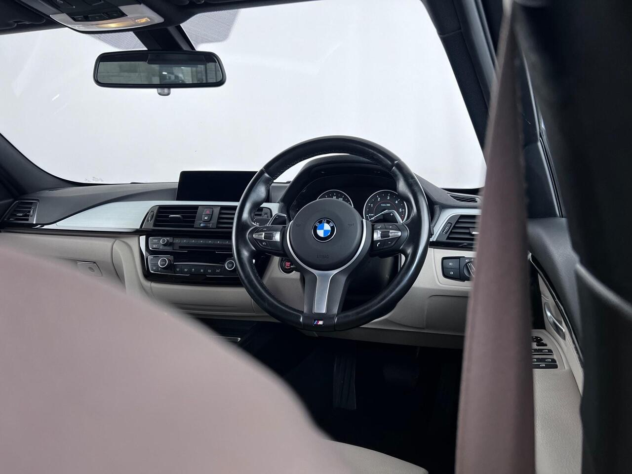 BMW 3 Series thumbnail Steering Wheel