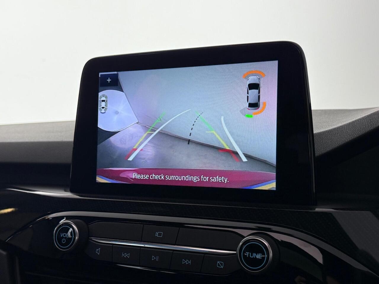 Ford Kuga thumbnail Infotainment System
