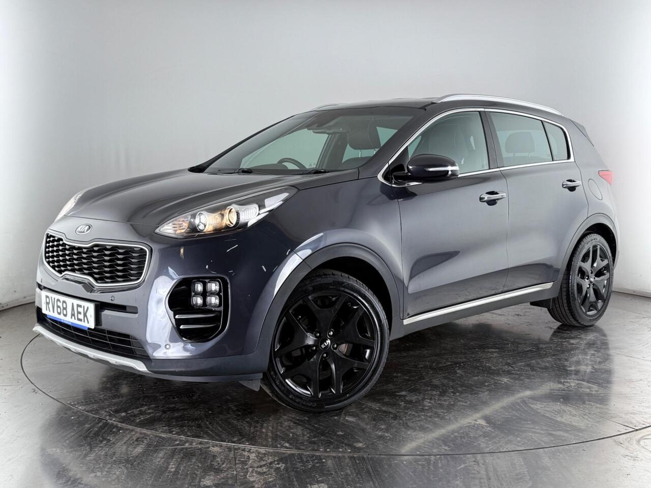 Kia Sportage thumbnail Front Left