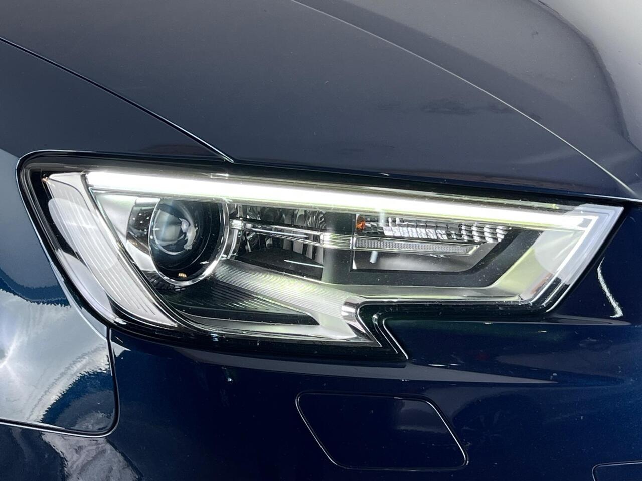 Audi A3 thumbnail Lights Front